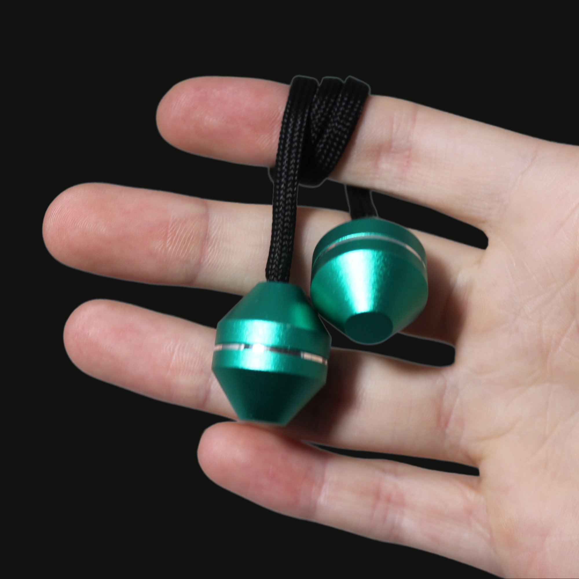Begleri Fidget Beads - Diamond Green - Spinning Begleri