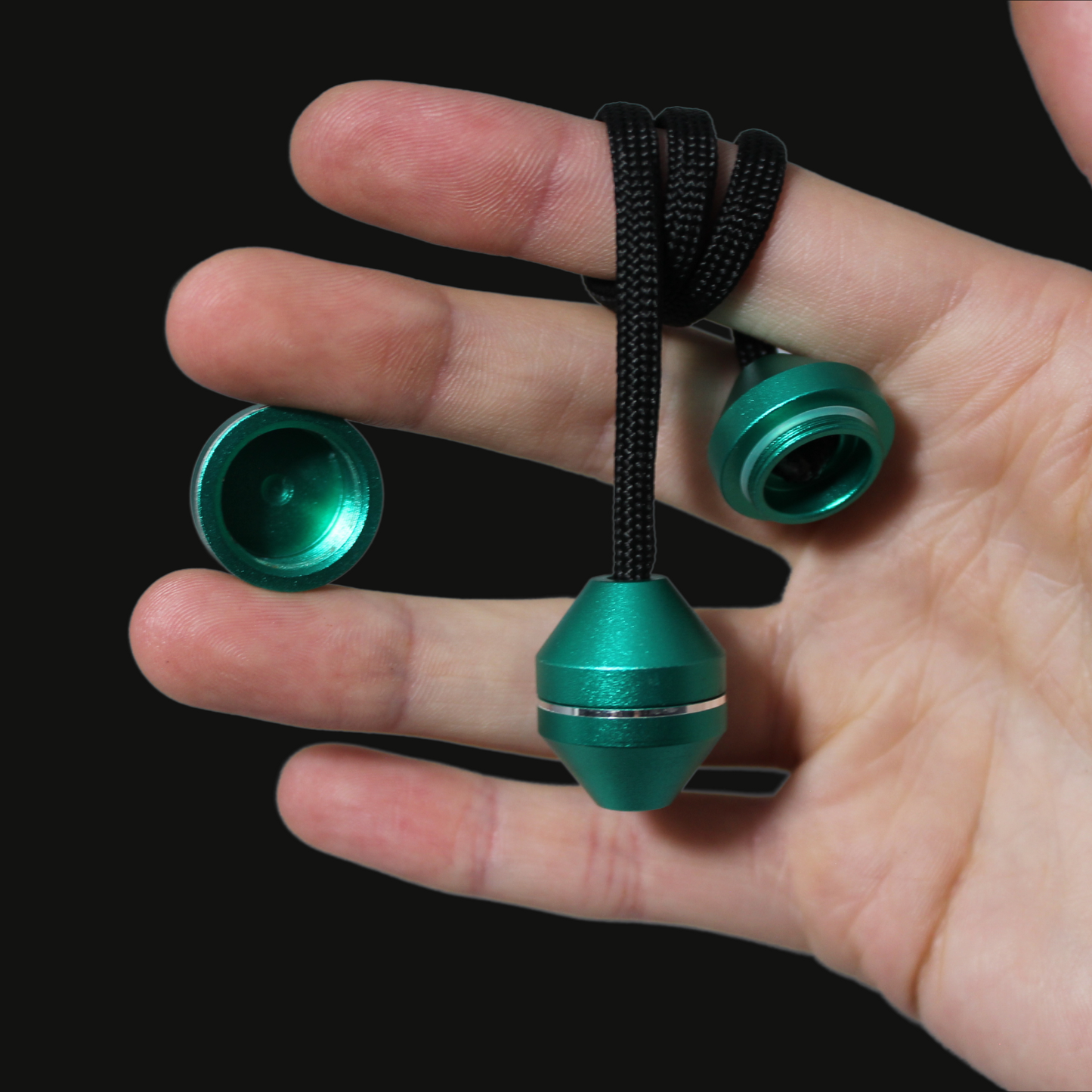 'Diamond' Begleri Green Beads SpinningBegleri